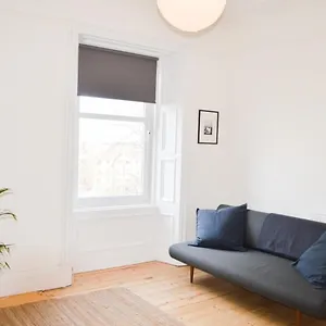 https://contemporary-1-bedroom-edinburgh-flat.edinburghhotelsuk.org
