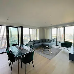 Riverside And Homestay