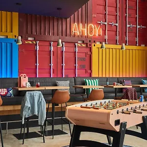**** Hotel Moxy Reino Unido
