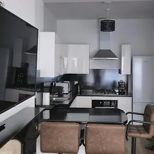 https://montgomery-central-apartment.edinburghhotelsuk.org