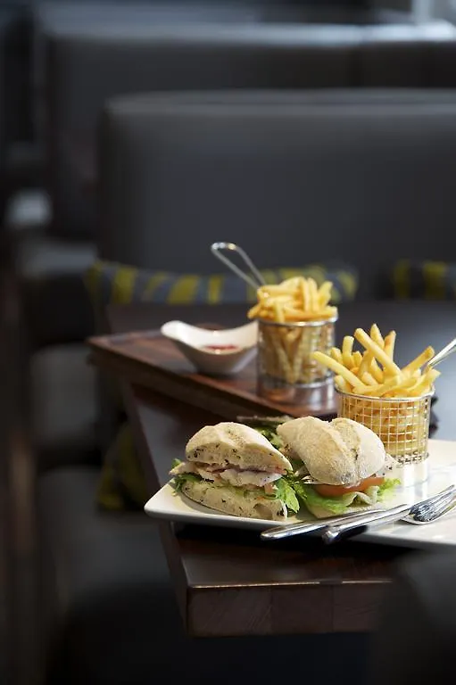 London Bridge Hotel