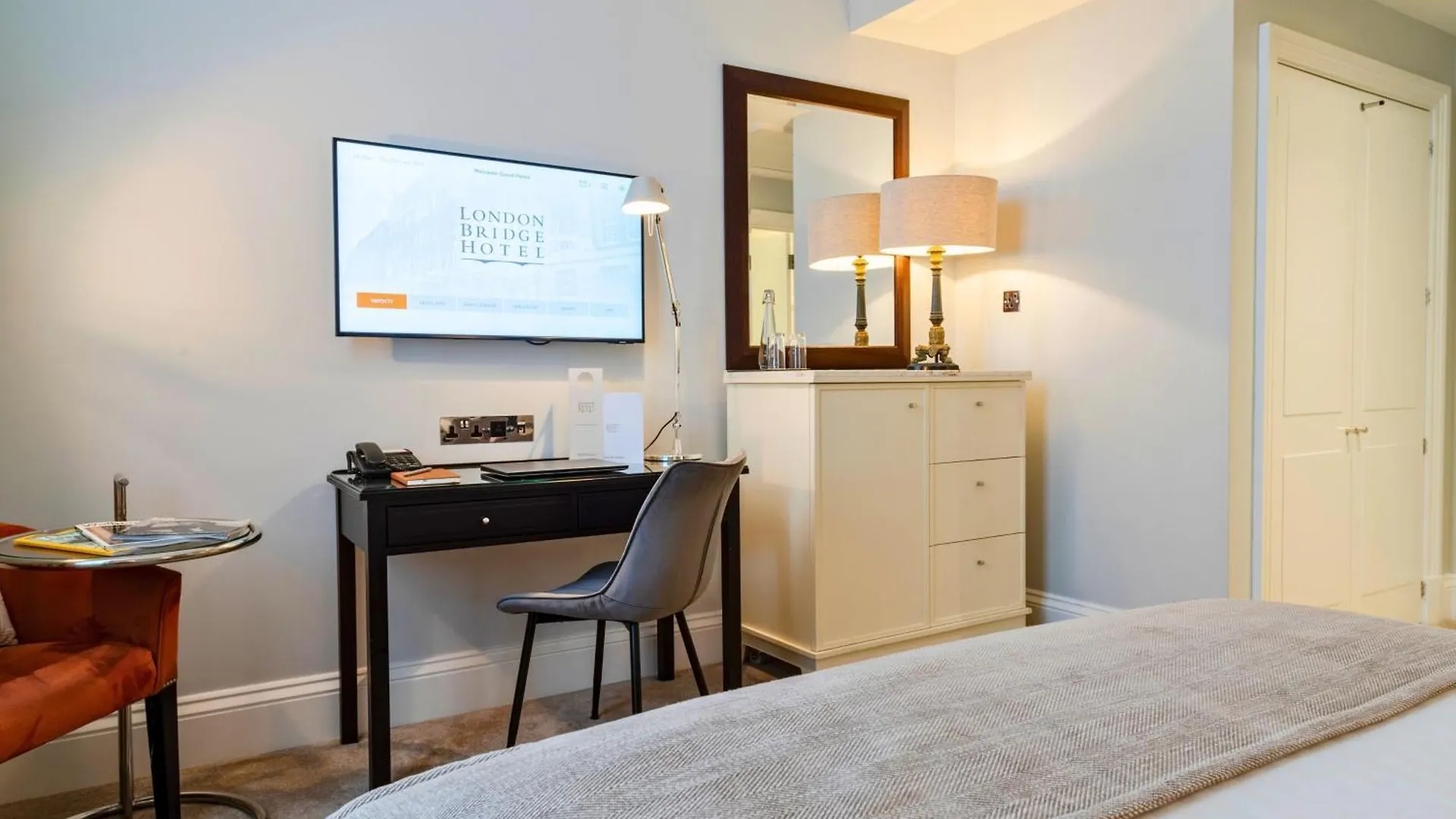 London Bridge Hotel