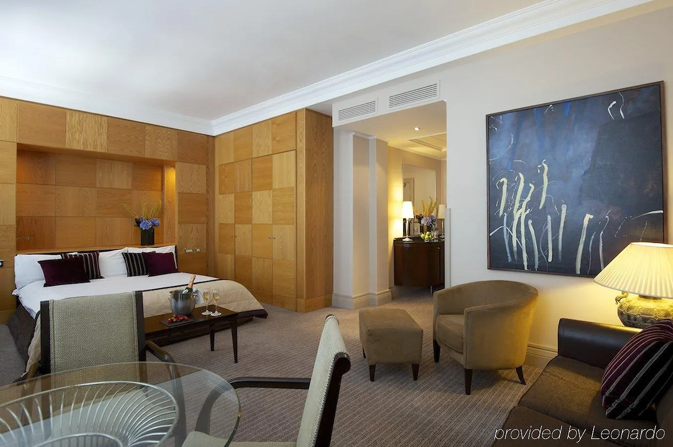 London Bridge Hotel
