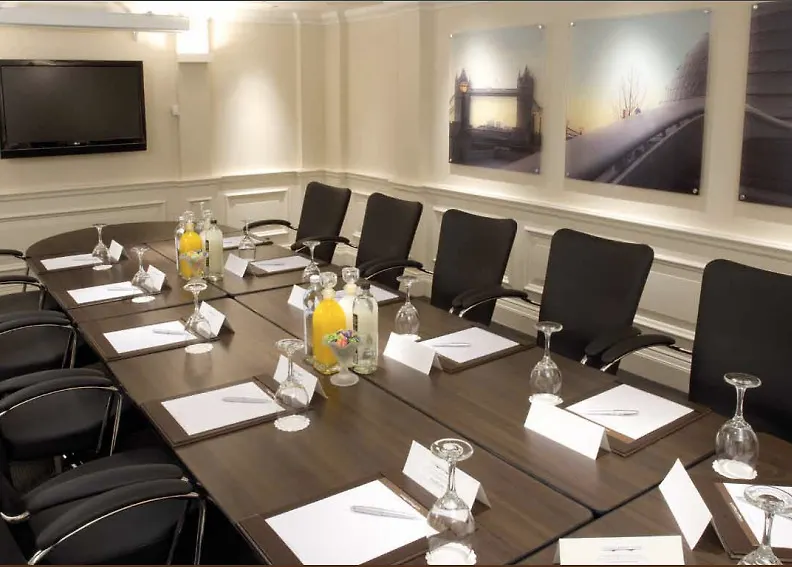 London Bridge Hotel